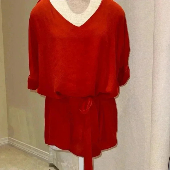 Vneck orange  blouse - Picture 1 of 4